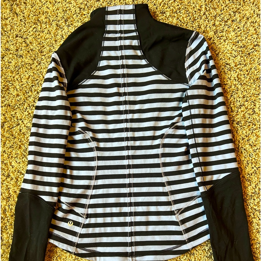 Lululemon Athletica Forme Jacket Sea Stripe Polar Haze Black Size 8